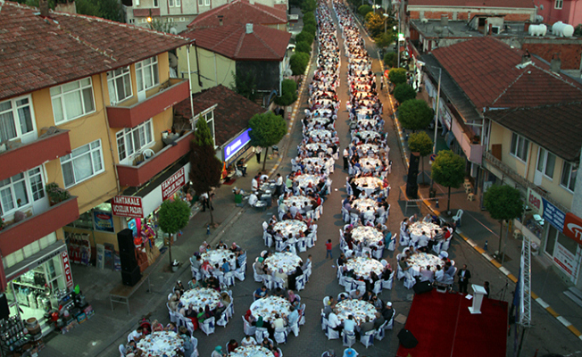 Ferizli iftarına davetlisiniz — haber görseli