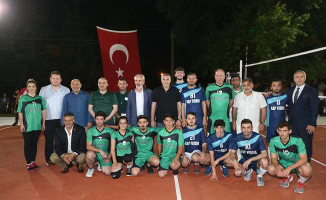 Toçoğlu Kafkas coşkusuna ortak oldu — haber görseli