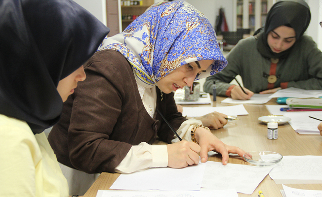 Geleceğin tezhip ustaları Atölye’de — haber görseli