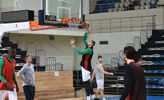 Büyükşehir Fenerbahçe’ye konuk oluyor — haber görseli
