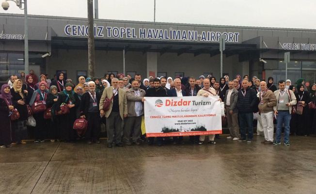 Dizdar Turizm, Umre kafilesini Cengiz Topel’den uğurladı — haber görseli