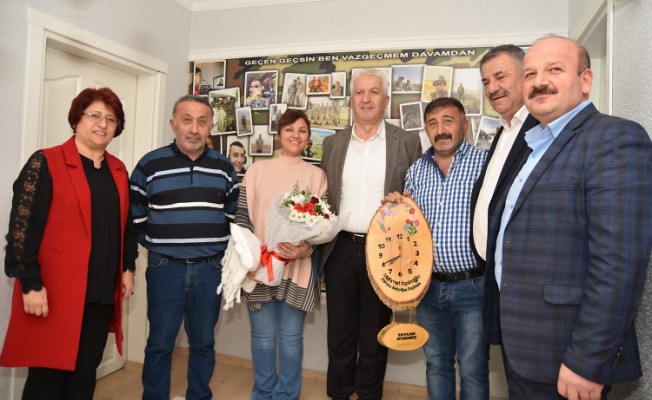İspiroğlu, Afrin’de Görevli Uzman Çavuş’un Baba Evini Ziyaret Etti — haber görseli
