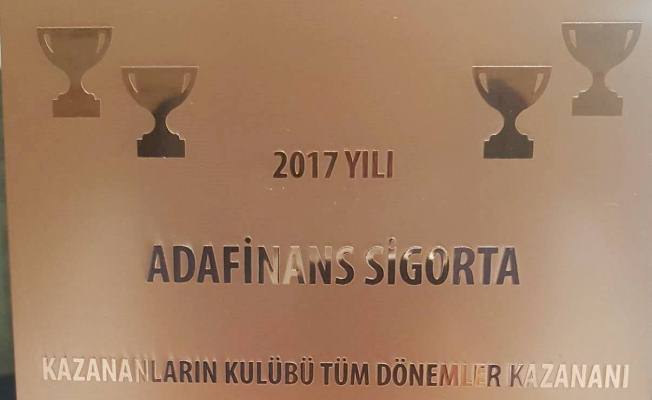 Üstün Başarı Ödülü”ne layık görüldü — haber görseli