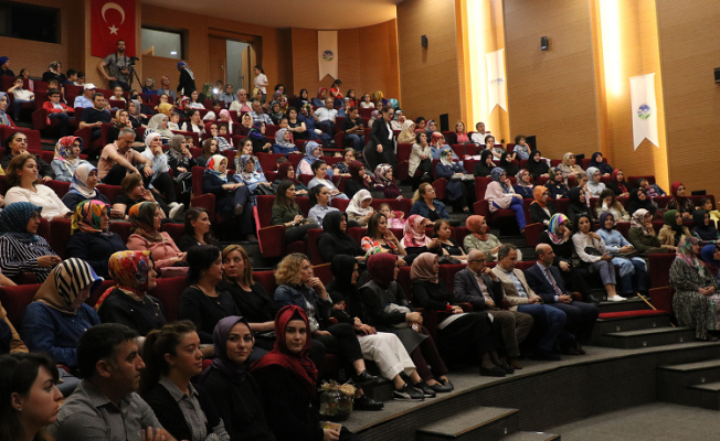 Aile Eğitimi Kursları’ sona erdi — haber görseli