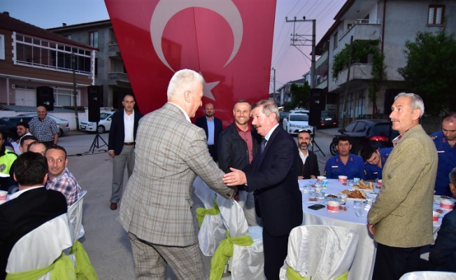 Karasu Belediyesi Şehit Ahmet Baş’ın Ruhuna İthafen İftar Programı Düzenledi — haber görseli