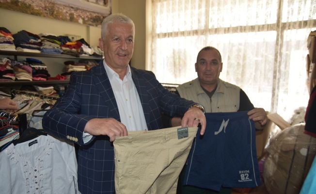 Giysi Bankası Vatandaşlara Ulaşmaya Devam Ediyor — haber görseli