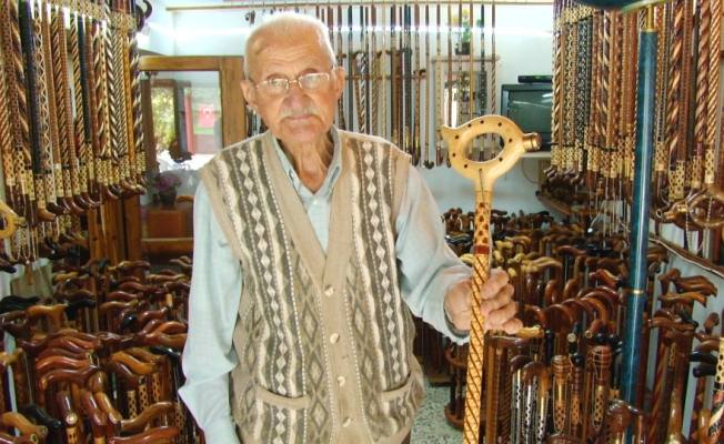 Geleceği Yaşatan 88 Yaşındaki Baston ustası hala Tezgağının Başında — haber görseli