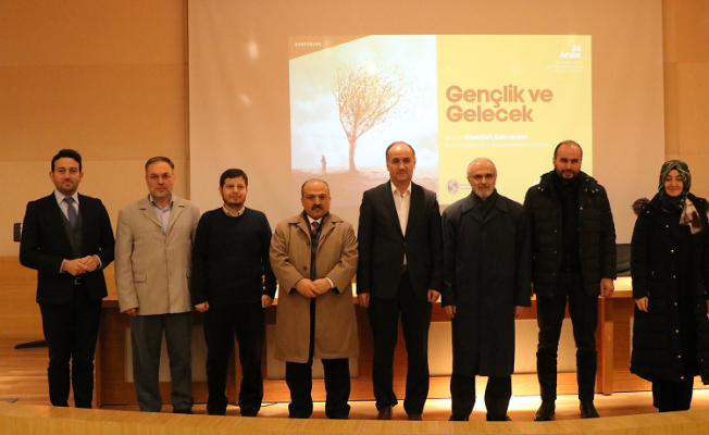 Gençlere gönül diliyle yaklaşın — haber görseli