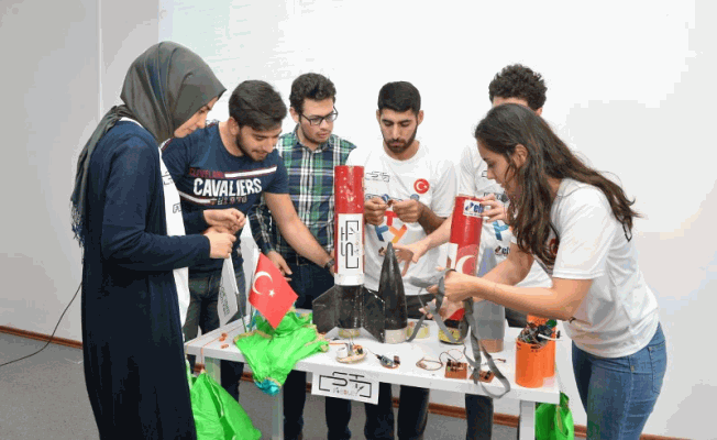 Sakarya Üniversitesi Öğrencilerinin, Hedefi Roket ve Uydu Üretimi — haber görseli