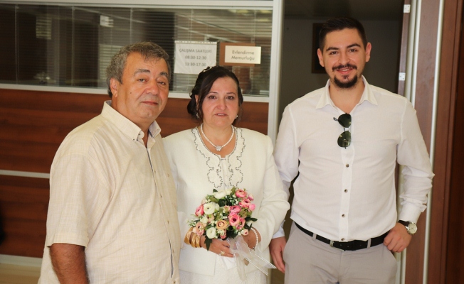 Mutlu arkadaşlıklarını; evlilikle taçlandırdı — haber görseli