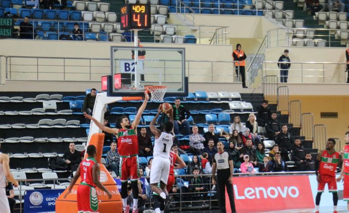 Büyükşehir evinden mağlup ayrıldı — haber görseli