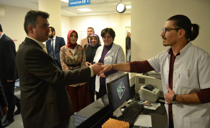 İshak Sarı, "14 Mart Tıp Bayramı" nedeniyle sağlık çalışanları ile bir araya geldi — haber görseli