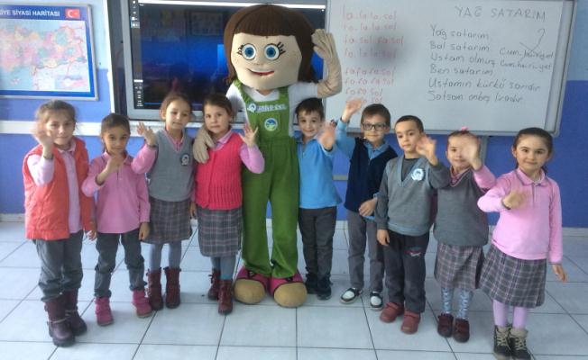 Minik öğrenciler Tomurcuk’la öğrenmeye devam ediyor — haber görseli