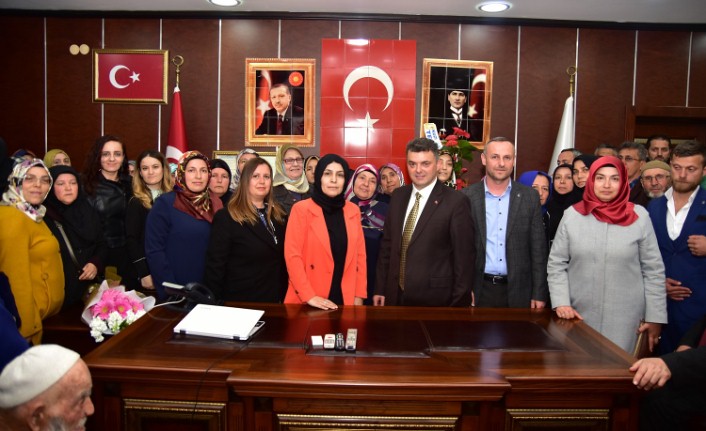 Başkan Sarı Mazbatasını Aldı — haber görseli