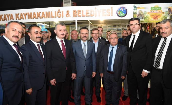 Vali Nayir Kocaeli’de Düzenlenen Erzurum Tanıtım Günleri Programına Katıldı — haber görseli