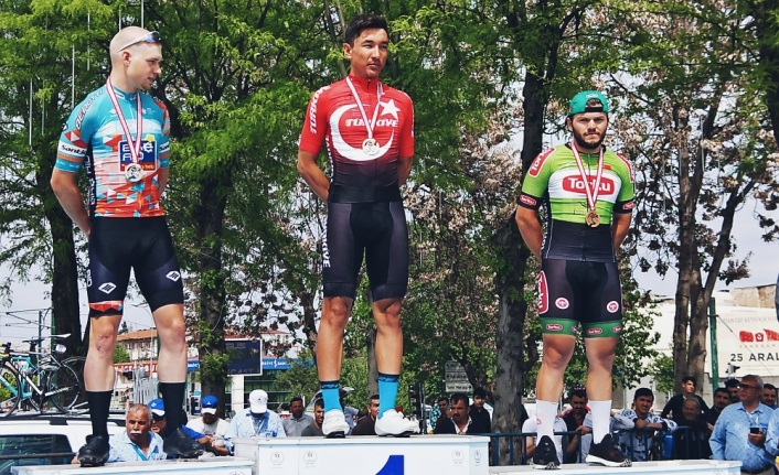 Büyükşehirli sporcular altın madalyanın sahibi — haber görseli