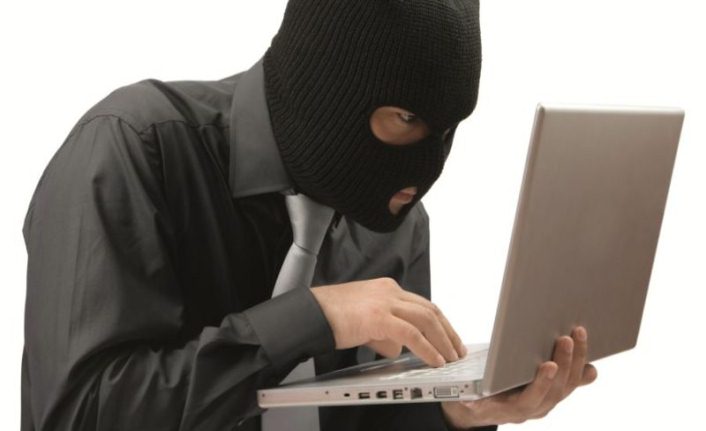 YouTube hack dersleri içeren videoları desteklemiyor — haber görseli