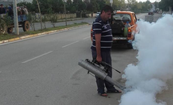 Karasu’da, Yağış Sonrası İlaçlama Çalışmalarına Hız Verildi — haber görseli