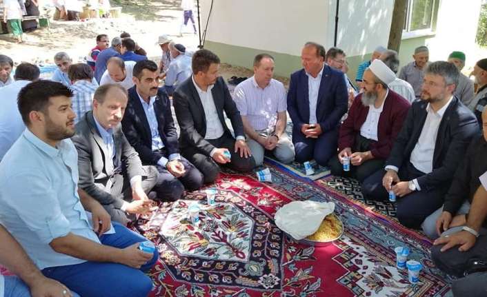 MHP Teşkilatı Şehitler için okutulan Mevlid Programına katıldı — haber görseli