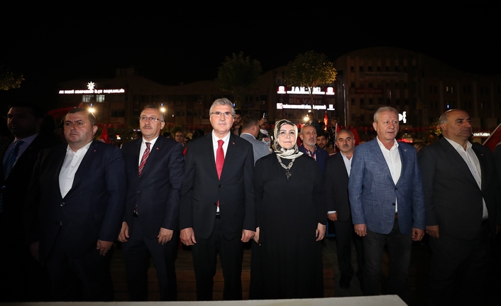 29 Ekim egemenlik ve bağımsızlığın sembolüdür — haber görseli