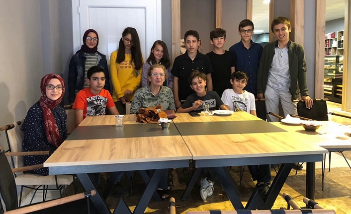 4 Yıl sonra öğrenmenleriyle buluştular — haber görseli