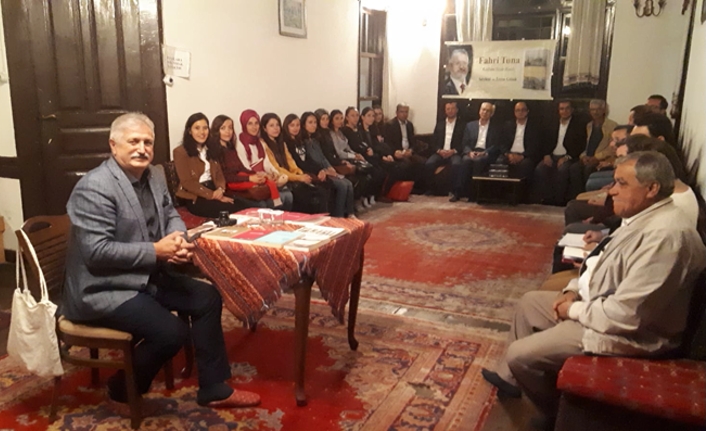 Taraklı’da Fahri Tuna’dan Bol Kahkahalı Edebiyat Söyleşisi — haber görseli