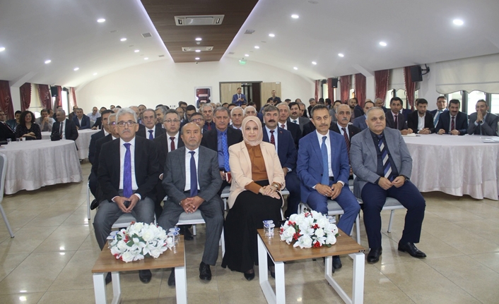 Eğitimde dönüşüm süreçlerini yönetme projesi tanıtıldı. — haber görseli