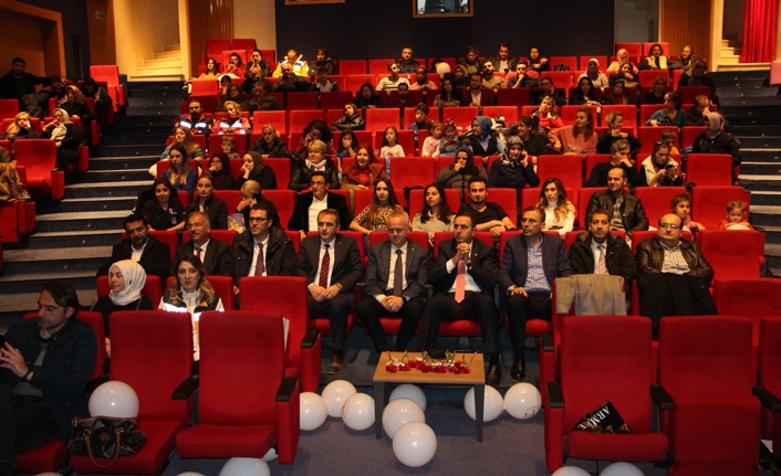AKM önünde acil sağlık hizmetlerini anlattılar — haber görseli