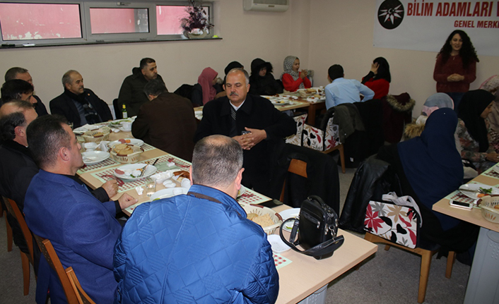 Bilim Adamları ve Mucitler yabancı öğrencilerle buluştu — haber görseli