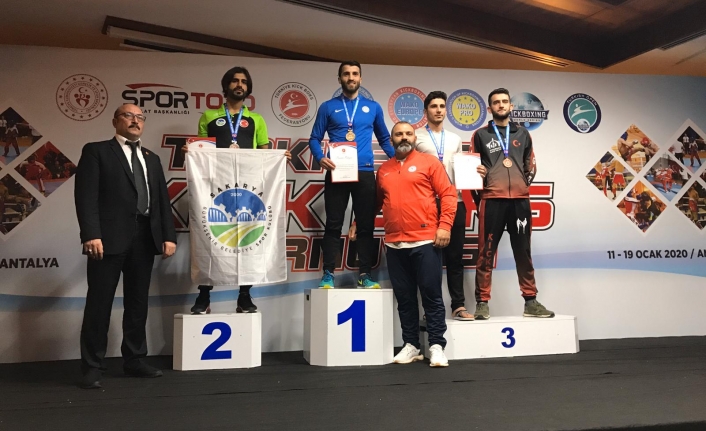 Kick Boks’ta Büyükşehirli sporcular kürsüde — haber görseli