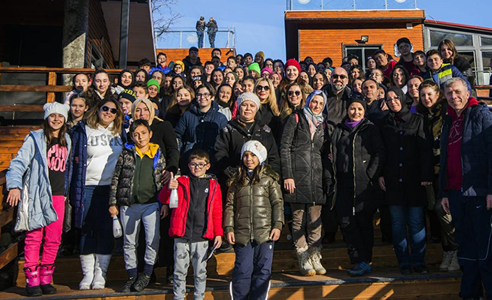 Mithatpaşa Ortaokulu Kartepe’de — haber görseli