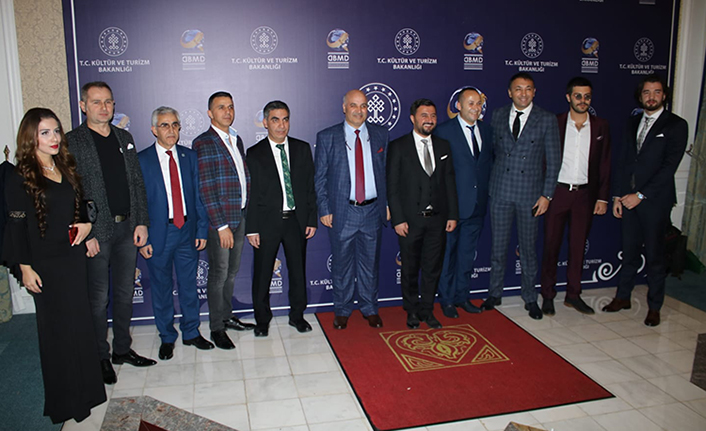 Akif Yener Çırağan Sarayı'nda — haber görseli