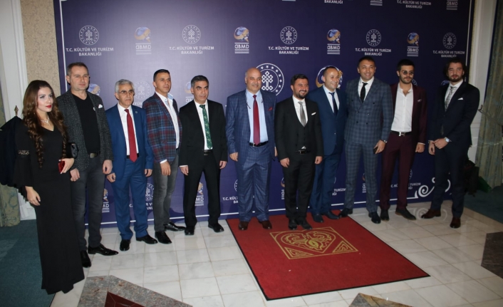 Akif Yener Çırağan Sarayında...  — haber görseli