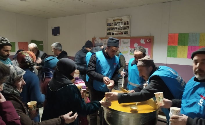 Beşir Derneği Van afetzedeler'inin yanındaydı — haber görseli
