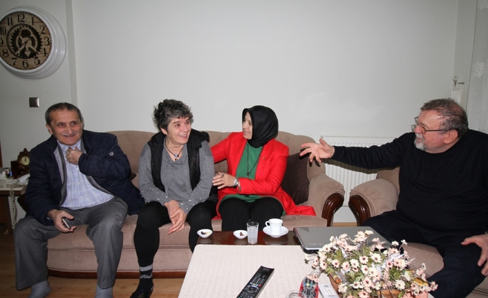 Durmuş’tan Ayşe Öğretmene Ziyaret — haber görseli