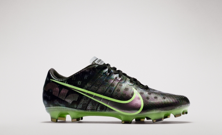 Nike Air Zoom mercurial futbolda ilklere imza atıyor — haber görseli