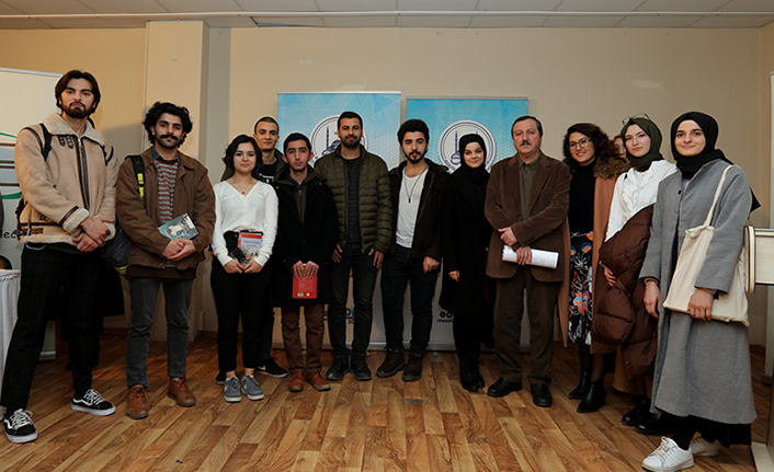 Osmanlı’da Şiirin Yeri ve Önemi Konuşuldu — haber görseli