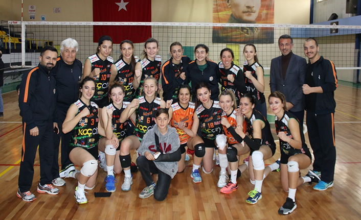 Sakarya Voleybol Smaçladı 3-0 — haber görseli