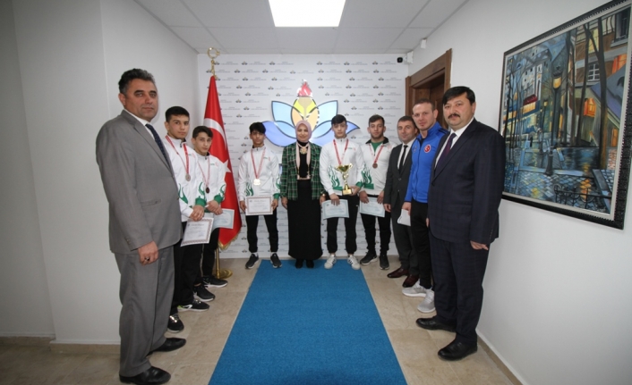 Şampiyon Öğrenciler Gururlandırdı — haber görseli