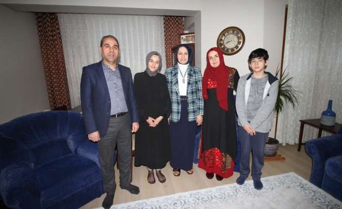 Durmuş’tan Eğitimci Şekercileroğlu Ailesine Ev Ziyareti — haber görseli