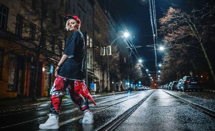 Ayben Sessizliğini Bozuyor "Oyun Parkı Değil Rap" — haber görseli