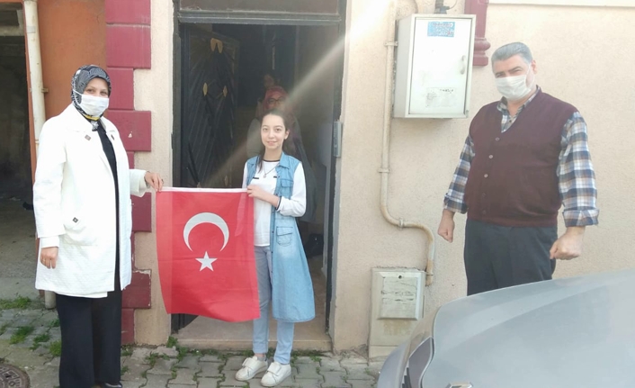 Durmuş'tan öğrencilere 23 Nisan ziyareti — haber görseli