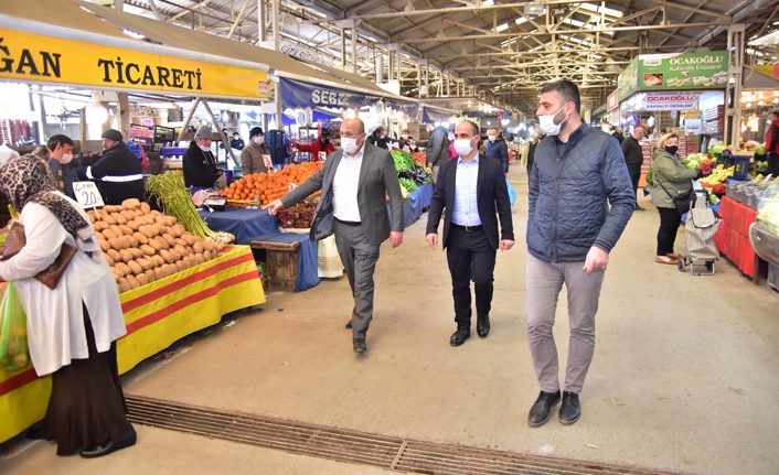 Karasu İlçe Pazarında Korona Virüs Önlemleri — haber görseli