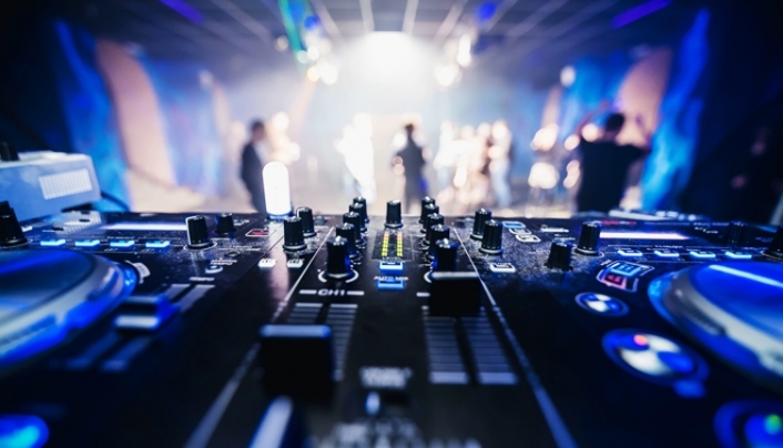Siber suçlular şimdi de en popüler DJ'leri kullanıyor — haber görseli