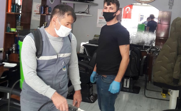 Karasu Belediyesi Berber ve Kuaför Salonlarını Dezenfekte Etti — haber görseli