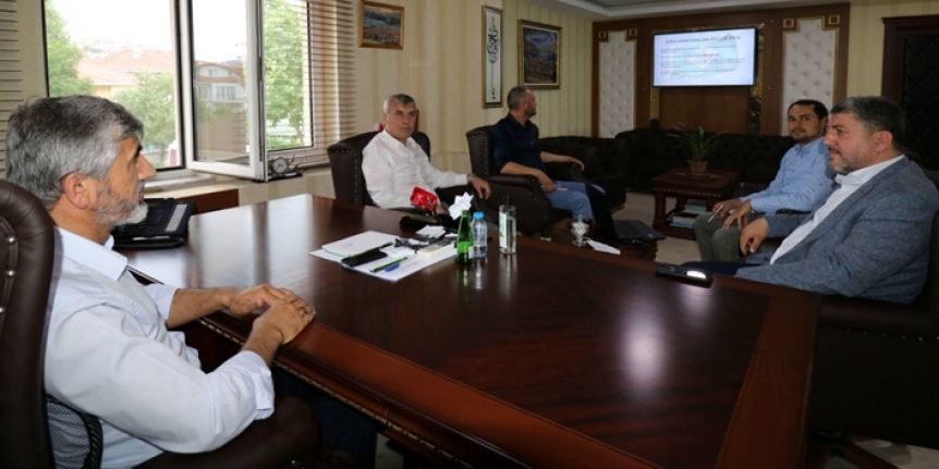 İl Müdürü Arif Özsoy, Sakaryaspor Teknik Direktörü Şaban Yıldırım'ı ağırladı — haber görseli