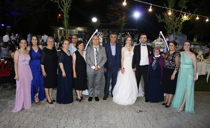 Cemre Nur ile Alperen Durmaz Evlilik kervanına katıldı — haber görseli