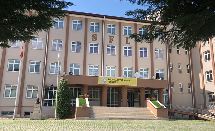 Cevat Ayhan Fen Lisesi Türkiye’nin En İyi 100 Lisesi Arasında — haber görseli