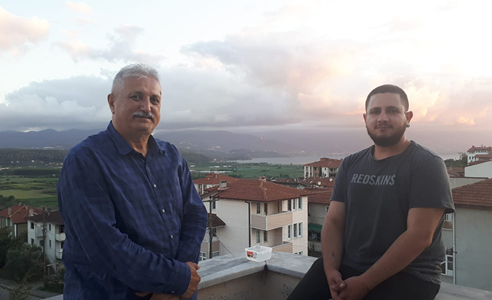 Depremzede Yönetmenin 17 Ağustos Belgeseli Yayında — haber görseli