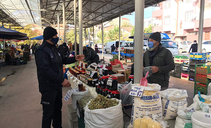 Zabıta ve Polisten Pazaryerinde Pandemi Denetimi — haber görseli